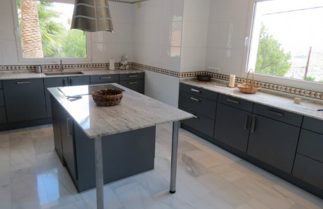 Herverkoop - Villa -
Calpe