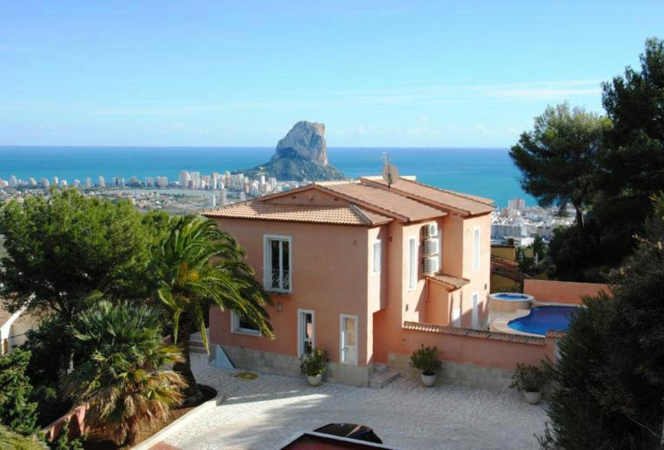 Herverkoop - Villa -
Calpe
