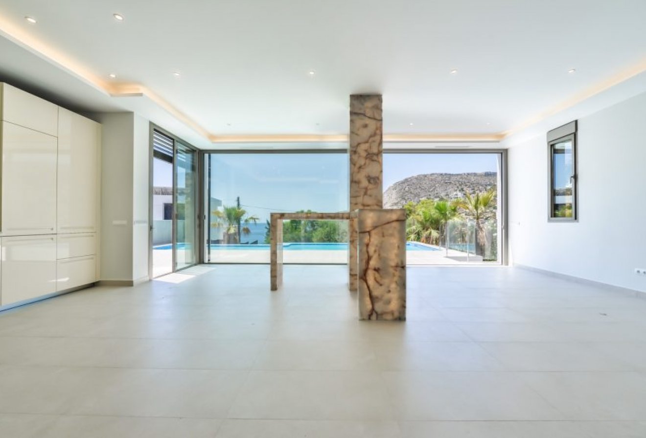 Herverkoop - Villa -
Calpe - Tossal