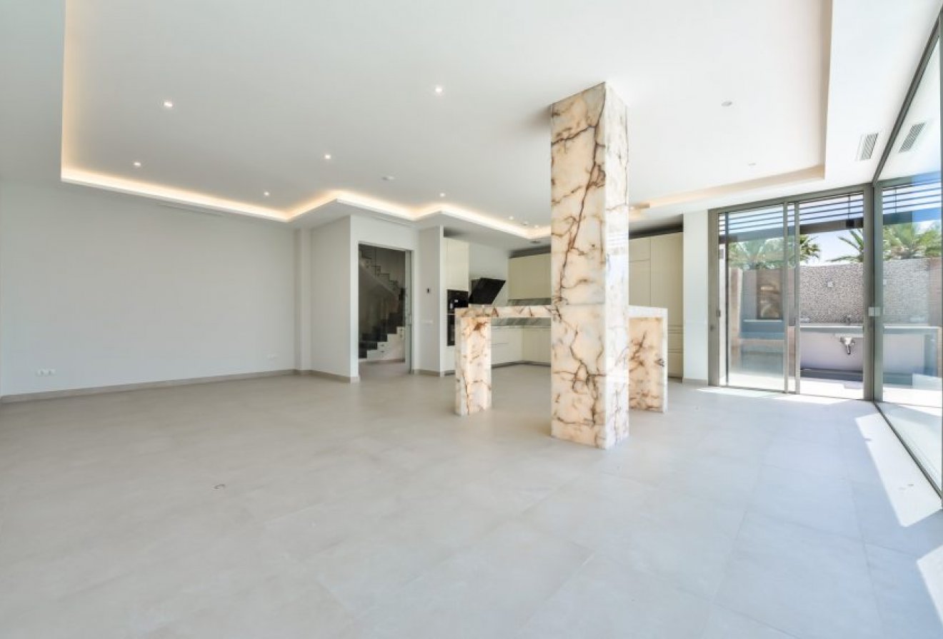 Herverkoop - Villa -
Calpe - Tossal