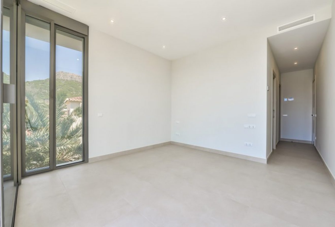 Herverkoop - Villa -
Calpe - Tossal