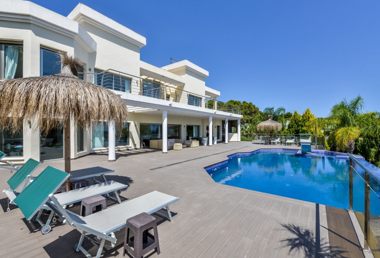 Herverkoop - Villa -
Benissa - La Fustera