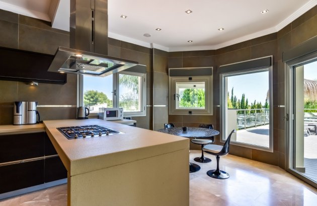 Herverkoop - Villa -
Benissa - La Fustera