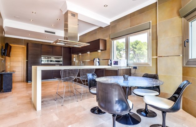 Herverkoop - Villa -
Benissa - La Fustera