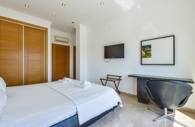 Herverkoop - Villa -
Benissa - La Fustera