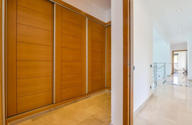 Herverkoop - Villa -
Benissa - La Fustera