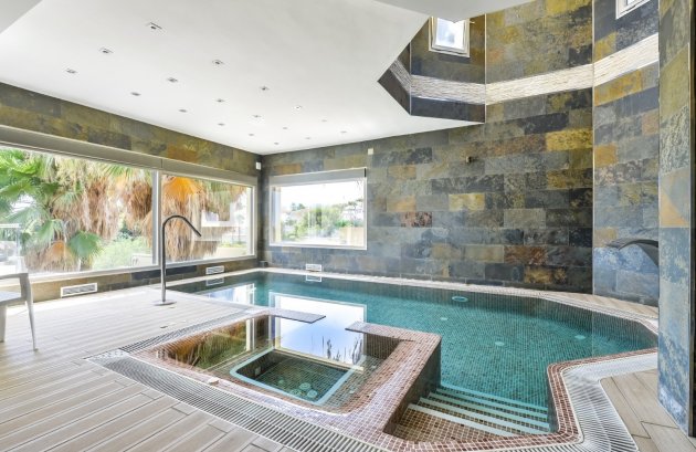 Herverkoop - Villa -
Benissa - La Fustera