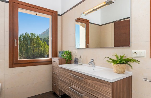 Herverkoop - Villa -
Benissa