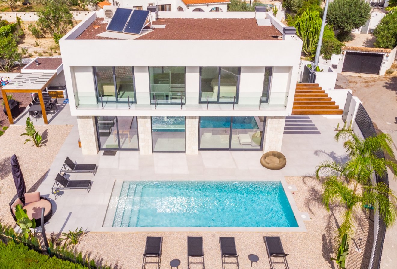 Herverkoop - Villa -
Benissa - La Fustera