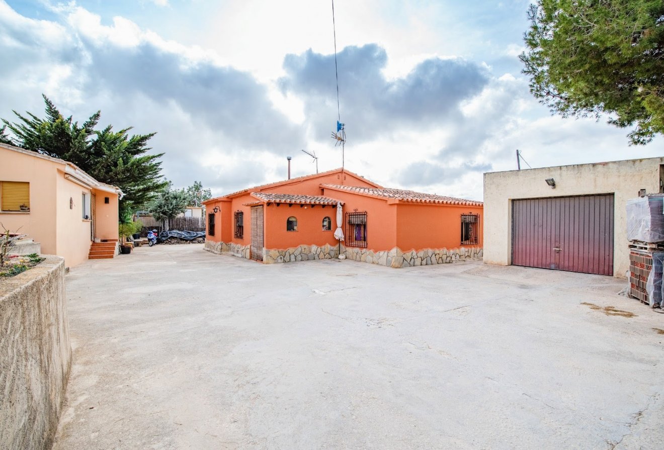 Herverkoop - Villa -
Benissa - Partida Canor