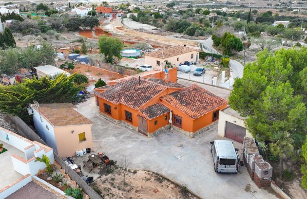 Herverkoop - Villa -
Benissa - Partida Canor
