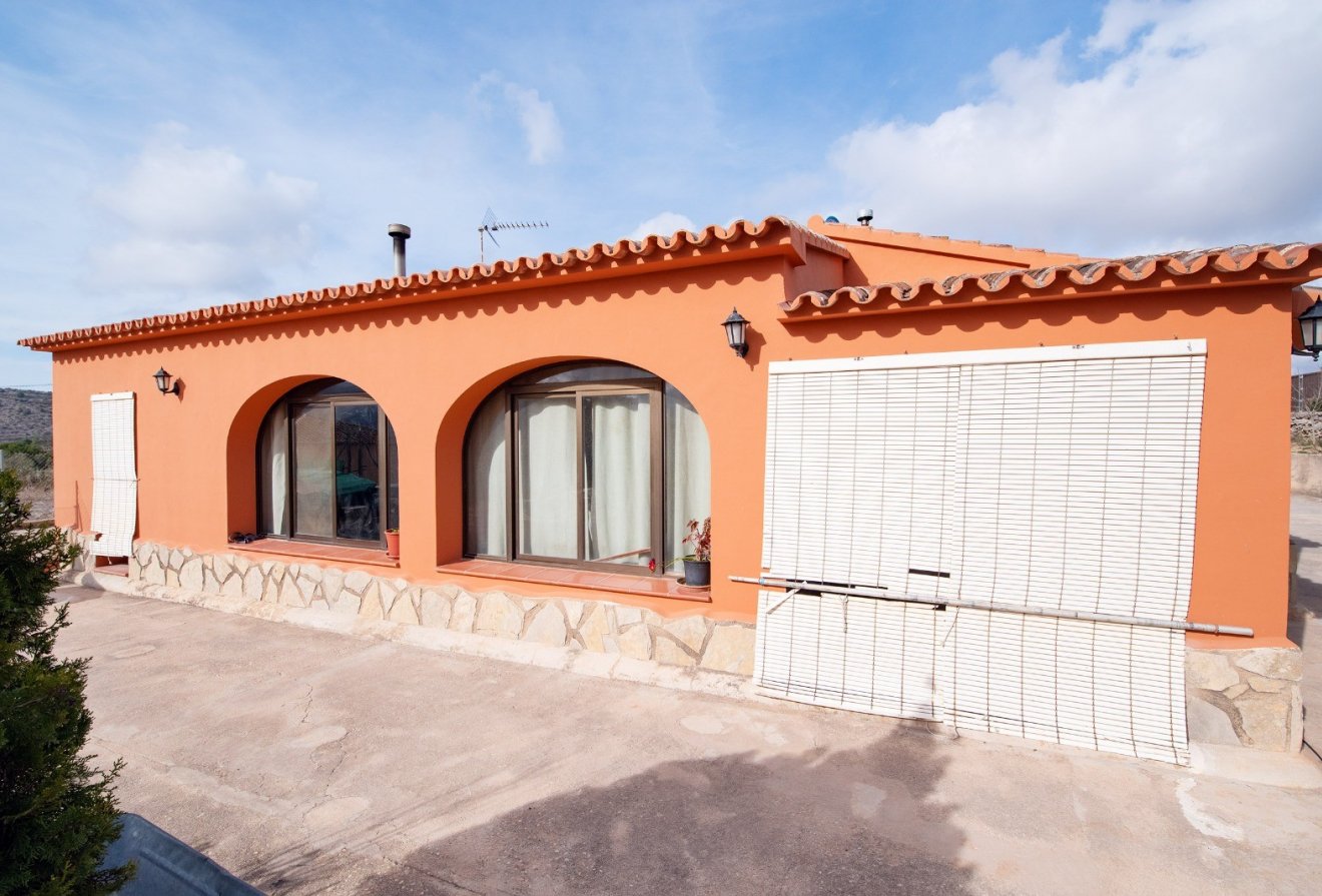 Herverkoop - Villa -
Benissa - Partida Canor