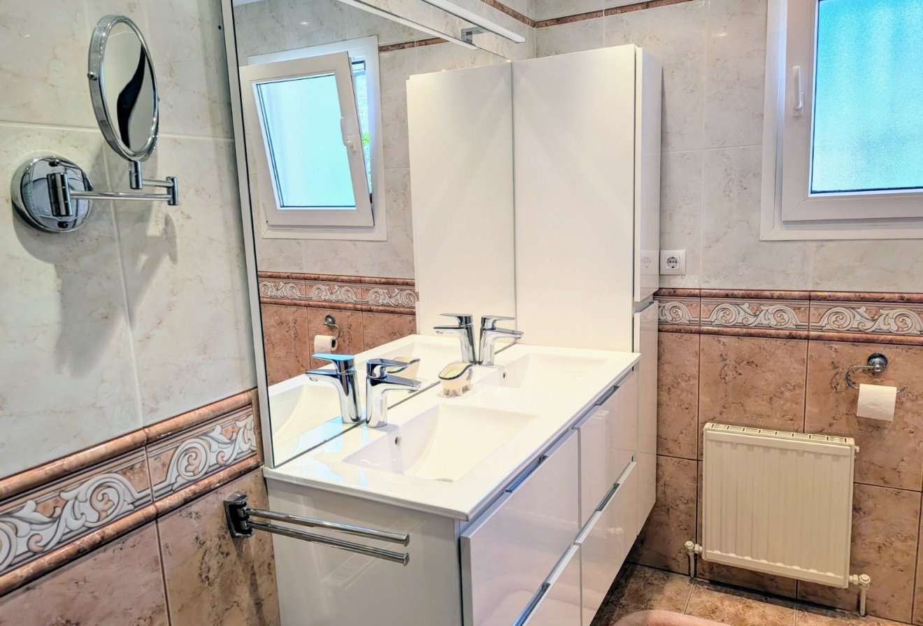 Herverkoop - Villa -
Moraira - Valle del Portet, Benitachell